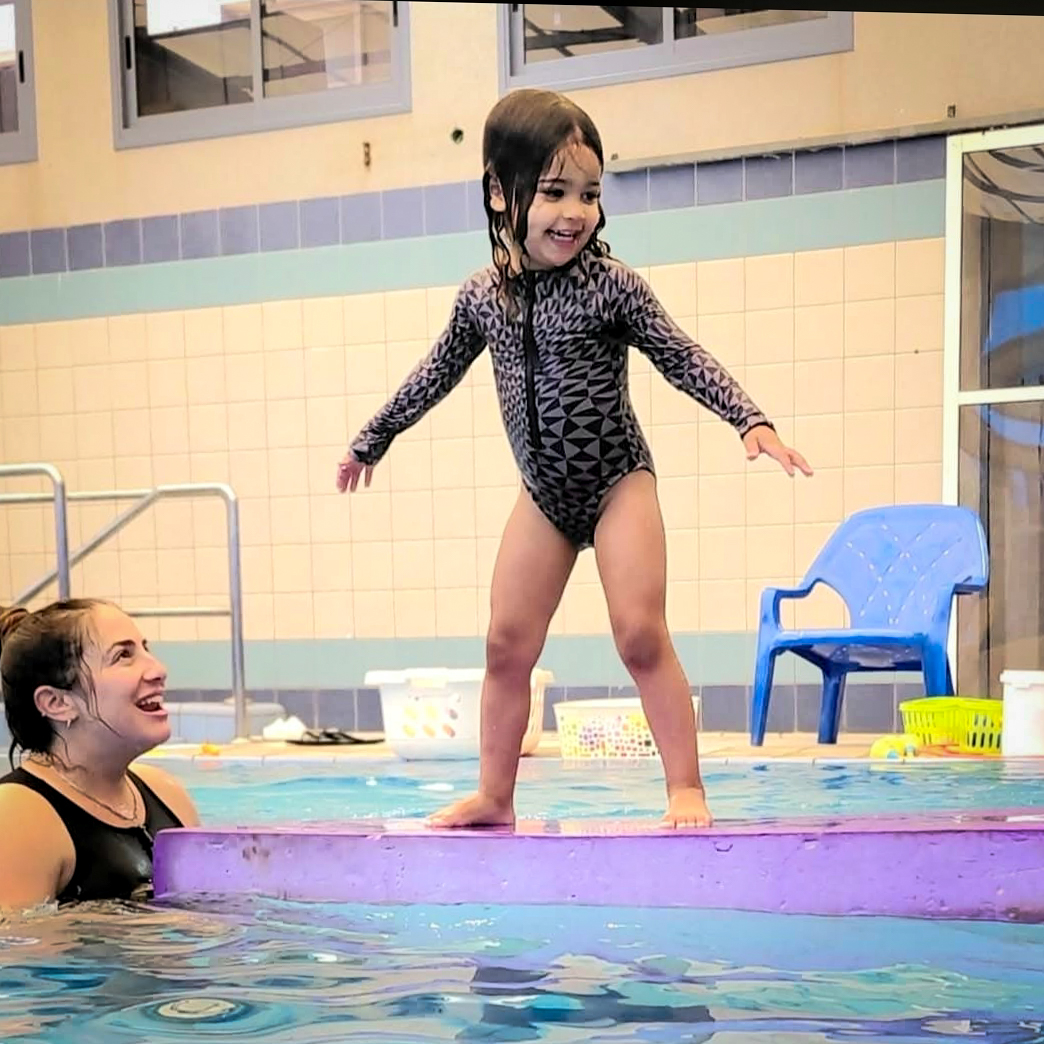 חוג שחיית תינוקות ברעננה